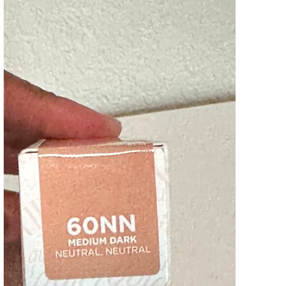 Urban Decay NIB Stay Naked Quickie Multi-Use Concealer 60NN Medium Dark 0.55 oz - Picture 3 of 5